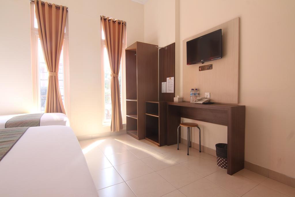 Pules Hotel